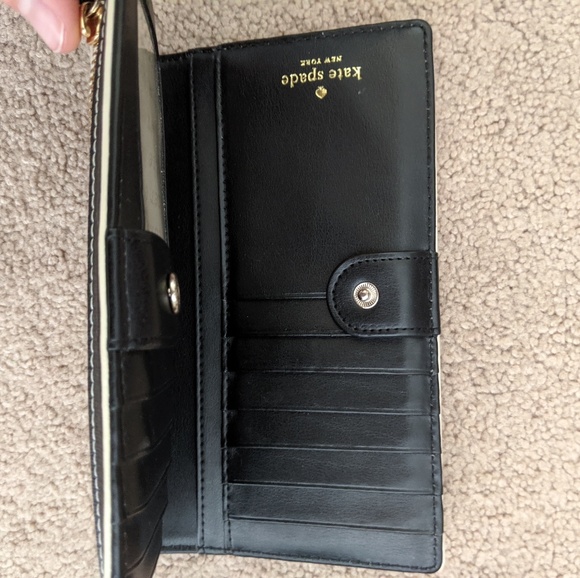 Kate Spade - Picture 2 of 4